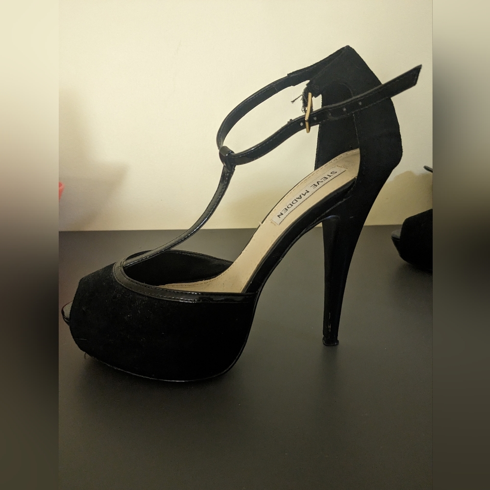 Steve Madden Black Stilletos